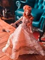 poppenhuis miniaturen porseleinen popje dame nr 9, Verzamelen, Poppenhuizen en Toebehoren, Ophalen of Verzenden, Zo goed als nieuw