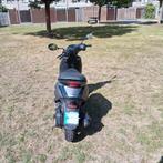 Zip piaggio type D.2 bouwjaar 2010, Fietsen en Brommers, Scooters | Piaggio, Gebruikt, Ophalen of Verzenden, Benzine, Maximaal 25 km/u