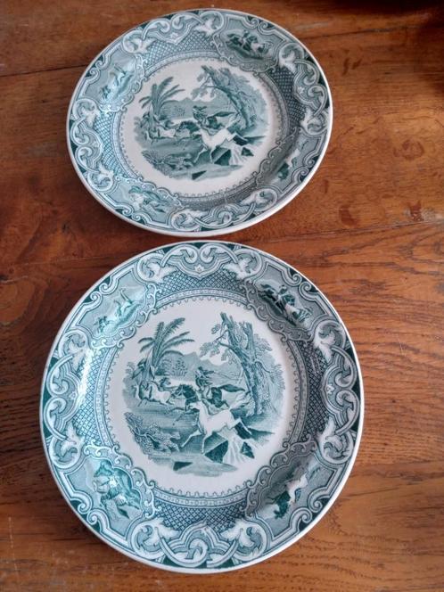 2 dinner borden LASSO van Petrus Regout groen, Antiek en Kunst, Antiek | Servies los, Ophalen of Verzenden