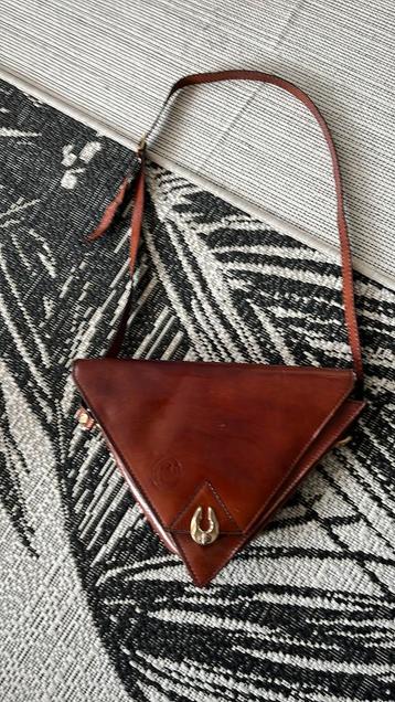 Vintage leren tas koop beschikbaar voor biedingen