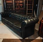 Originele zwarte 4-zits Chesterfield bank, Huis en Inrichting, Gebruikt, Bollenmarkt 14c Zwaagdijk Oost, Treasure, Ophalen of Verzenden