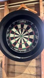 Dart bord plus licht ring, Sport en Fitness, Darts, Ophalen of Verzenden, Zo goed als nieuw, Dartbord, Soft tip