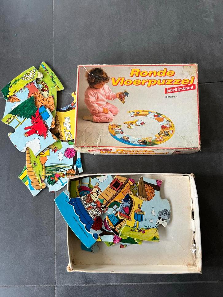 Fabeltjeskrant Ronde Vloerpuzzel Vintage, Kinderen en Baby's, Speelgoed | Kinderpuzzels, Gebruikt, 2 tot 4 jaar, 10 tot 50 stukjes