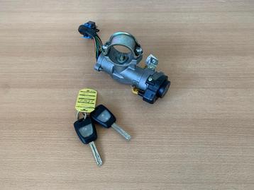 contactslot kia cee'd 2006 tot 2012 ( hatchback + sportywago beschikbaar voor biedingen