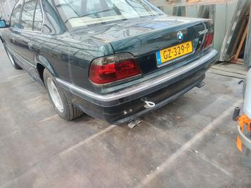E38 achterbumper beschikbaar voor biedingen