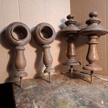 Biedermeier kaststukken/ ophangstukken v gordijnroedes. beschikbaar voor biedingen