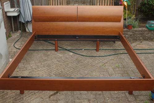 bedframe of bed ombouw, auping, Huis en Inrichting, Slaapkamer | Bedden, Gebruikt, Tweepersoons, 180 cm, 200 cm, Hout, Bruin, Ophalen