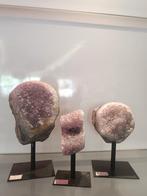 Diverse amatist op standaard, Verzamelen, Mineralen en Fossielen, Ophalen of Verzenden, Mineraal