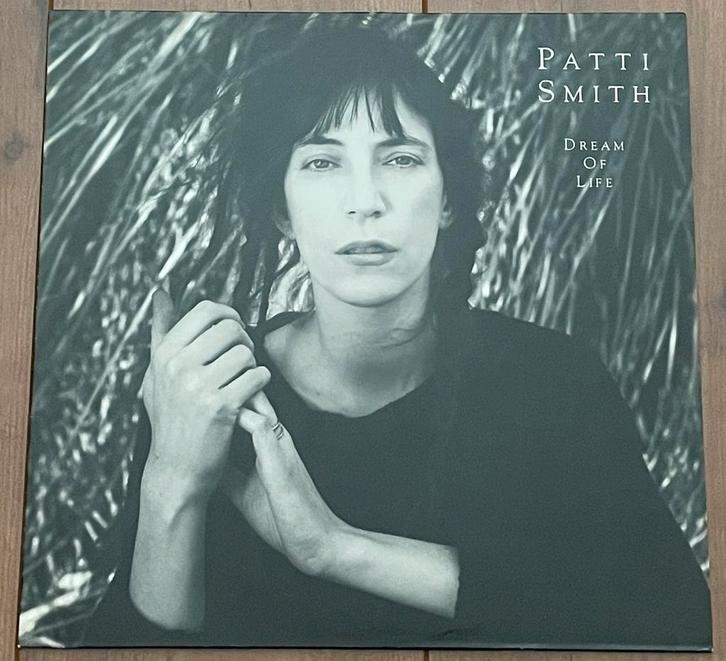 Patti Smith - Dream Of Life lp / w. inners, EXCELLENT, Cd's en Dvd's, Vinyl | Rock, Zo goed als nieuw, Poprock, 12 inch, Ophalen of Verzenden