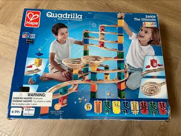 Hape Quadrilla knikkerbaan beschikbaar voor biedingen
