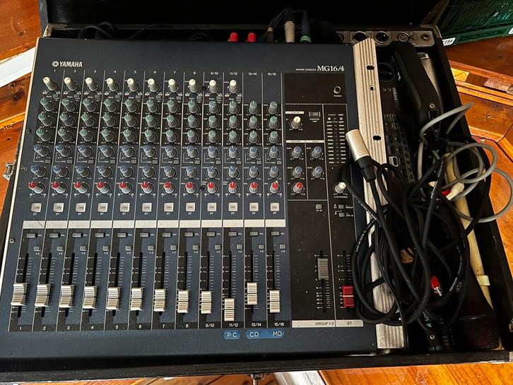 Yamaha MG16 mengpaneel 16-kanaals!, Muziek en Instrumenten, Mengpanelen, Gebruikt, 10 tot 20 kanalen, Microfooningang, Ophalen