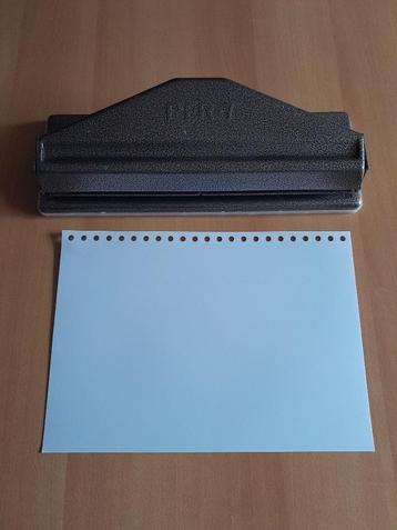 Per 23-gaats Multi perforator model 7 ( zgan )  beschikbaar voor biedingen