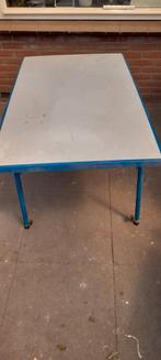 Campingtafel 114 x 69 in hoogte verstelbaar Er zitten paar b, Caravans en Kamperen, Ophalen, Gebruikt, Campingtafel