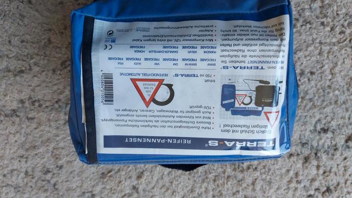 12V Banden compressor - werkt als nieuw!, Auto-onderdelen, Klein materiaal, Universele onderdelen, Gebruikt, Ophalen of Verzenden