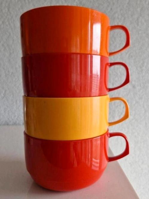 Vier Retro Mepal Soepkommen, Huis en Inrichting, Keuken | Servies, Zo goed als nieuw, Kom(men), Overige stijlen, Ophalen of Verzenden