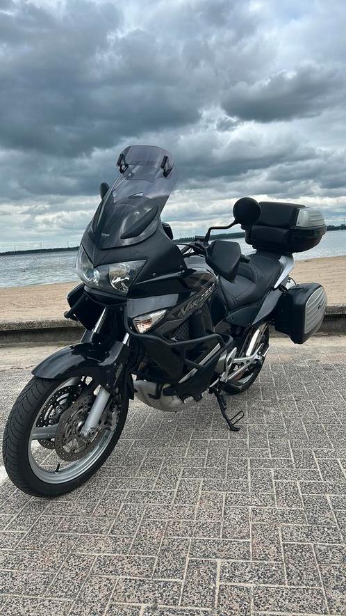 Honda Varadero V1000 Speciale editie, Motoren, Motoren | Honda, Particulier, Toermotor, meer dan 35 kW, 2 cilinders, ABS, Handvatverwarming