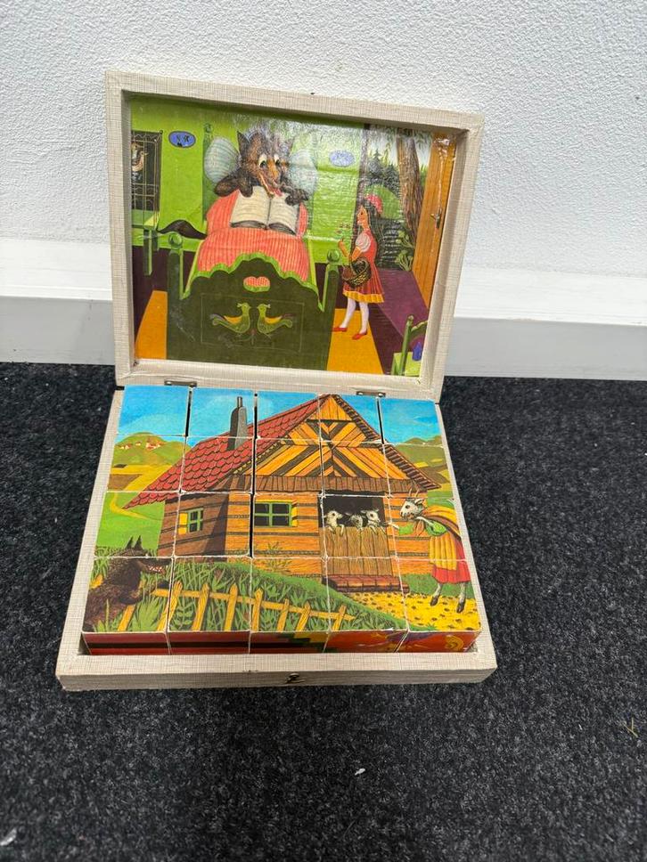 Houten Blokkenpuzzel Sprookjes Vintage Speelgoed, Antiek en Kunst, Antiek | Speelgoed, Ophalen of Verzenden