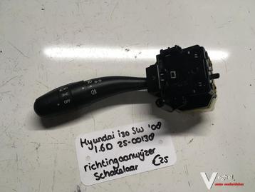 Hyundai I30 sw 2008 2500138   Richtingaanwijzer combischakel beschikbaar voor biedingen