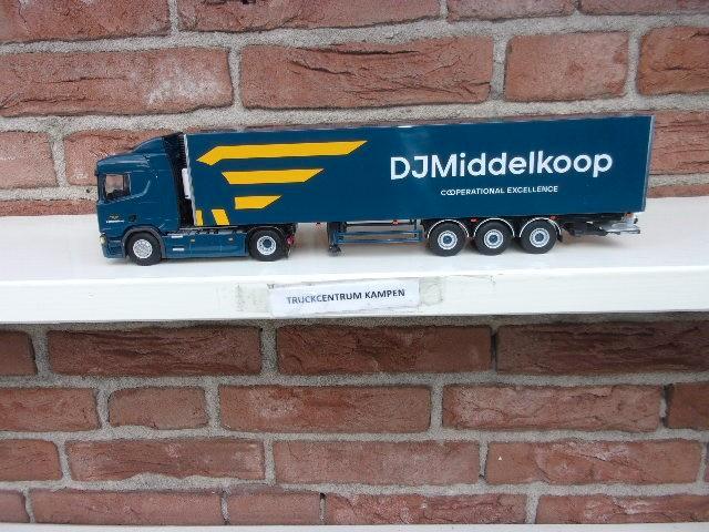 WSI  Scania  R  Normal  4 x 2  van  D. J. Middelkoop., Hobby en Vrije tijd, Modelauto's | 1:50, Nieuw, Bus of Vrachtwagen, Wsi