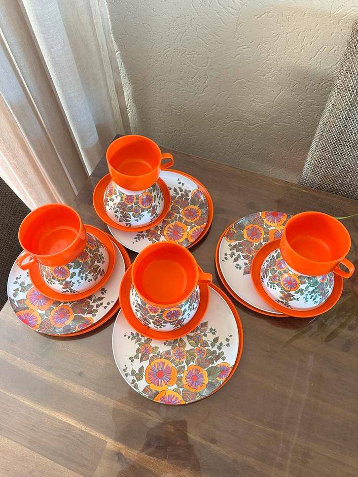 Melamine servies Mepal retro vintage camping bord mok kom, Huis en Inrichting, Keuken | Servies, Gebruikt, Overige stijlen, Overige materialen