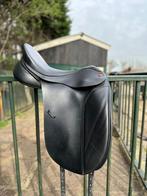 Kent en master dressuurzadel, Dieren en Toebehoren, Paarden en Pony's | Zadels, Ophalen of Verzenden, Zo goed als nieuw, Dressuur