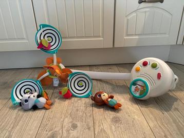 Tiny Love Boxmobiel Rustgevende muziek&beweging voor je baby beschikbaar voor biedingen