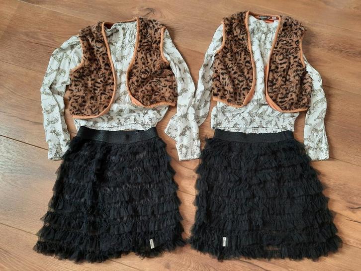 Tweeling meisjes kleding setje in de maat 128/134/140, Kinderen en Baby's, Tweelingen en Meerlingen, Zo goed als nieuw, Kleding
