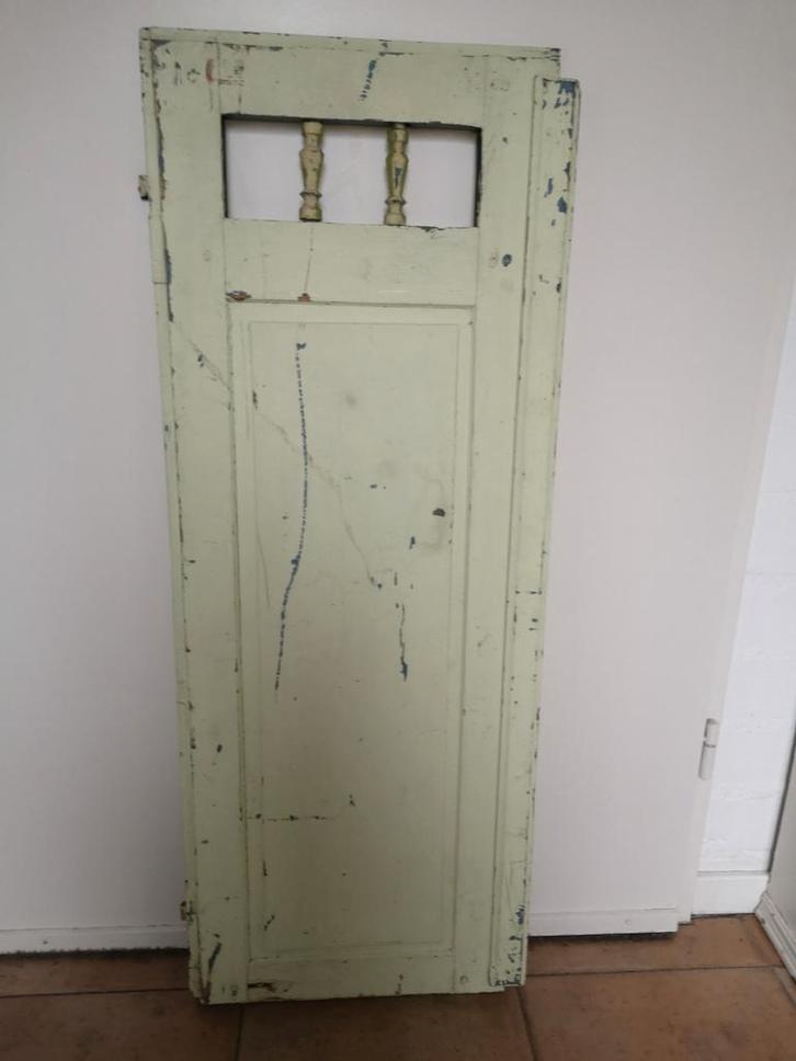 Oud luik kast deurtje, Huis en Inrichting, Kasten | Lockerkasten, Gebruikt, Ophalen