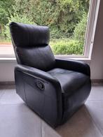 Mooie zwarte relaxfauteuil, Ophalen, Zo goed als nieuw
