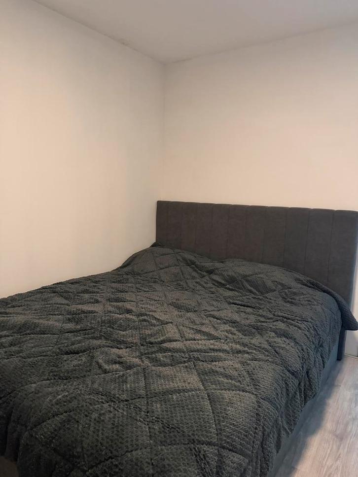 Jysk Bed 160x200 met Opbergruimte, Huis en Inrichting, Slaapkamer | Bedden, Zo goed als nieuw, Tweepersoons, 160 cm, 200 cm, Stof