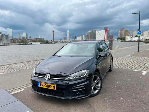 Volkswagen Golf 1.0 TSI 110pk 5D 2018 Zwart, Auto's, Volkswagen, Particulier, Golf, Benzine, C, Hatchback, Handgeschakeld, Origineel Nederlands