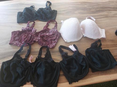 5 nieuwe  BH's van Hunkemoller 95 E nooit gedragen, Kleding | Dames, Ondergoed en Lingerie, BH, Zwart, Ophalen of Verzenden