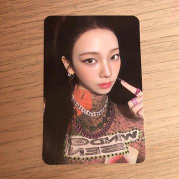 Karina Supernova photocard beschikbaar voor biedingen