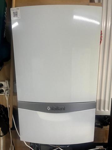 Vaillant ecotec plus 35/38 cw5+  & Vaillant Calormatic 450 beschikbaar voor biedingen