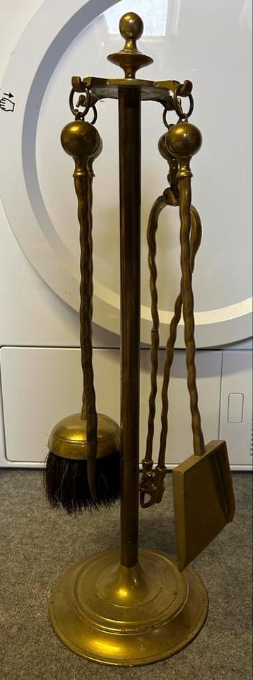 Antiek Koperen Haardstel beschikbaar voor biedingen