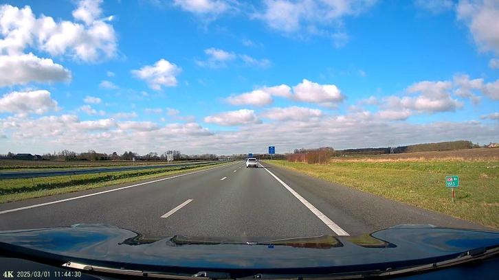 LYNK & CO 01 TOP 4K 256Gb Onzichtbare style DVR in  NL, Auto diversen, Dashcams, Nieuw, Verzenden