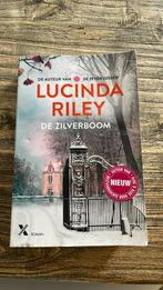 Lucinda Riley - De zilverboom, Lucinda Riley, Ophalen of Verzenden, Zo goed als nieuw, Nederland