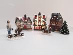 Dickensville kerstdorp figurines vintage verlichting kerst, Diversen, Ophalen of Verzenden, Zo goed als nieuw