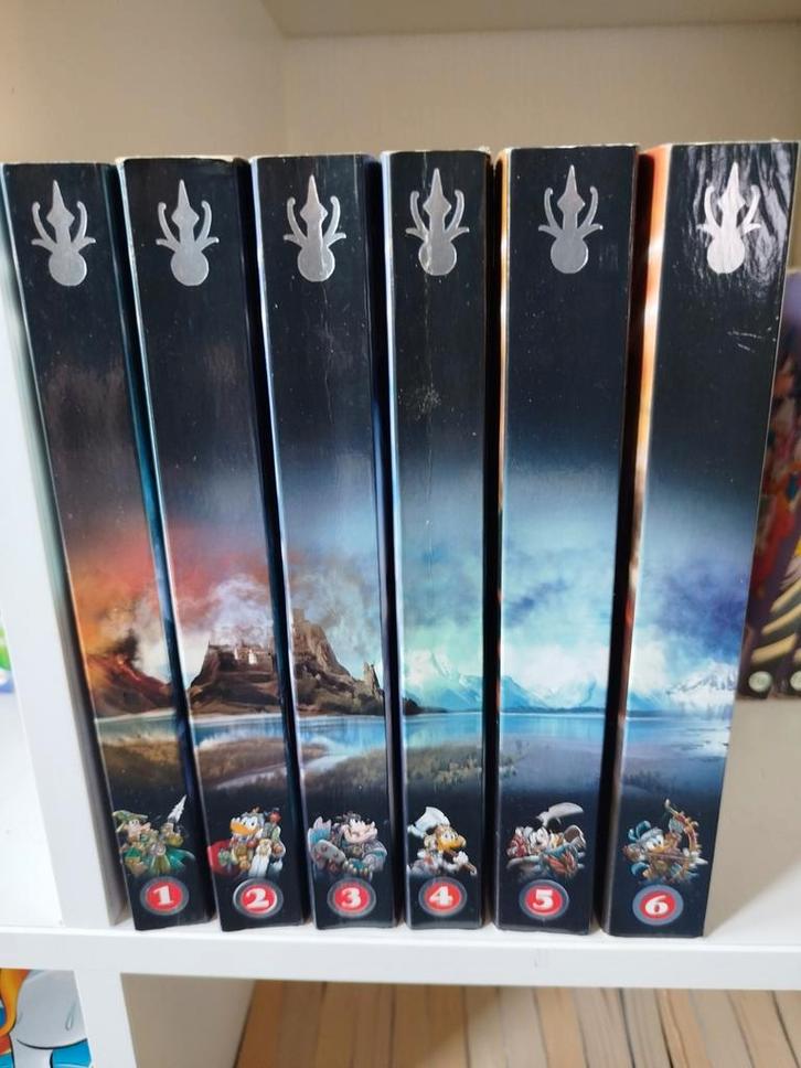 Donald Duck pockets FANTASY HISTORY CLASSICS GALAXY PREMIUM, Boeken, Stripboeken, Zo goed als nieuw, Meerdere stripboeken, Ophalen of Verzenden