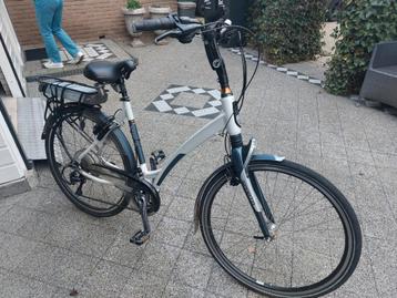 Zeer nette sparta ion met 400 accu 3600km beschikbaar voor biedingen