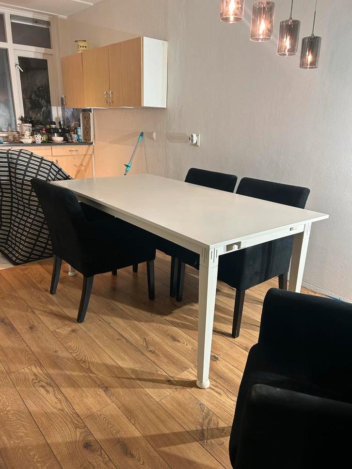 Eettafel met 4 stoelen, Huis en Inrichting, Tafels | Eettafels, Gebruikt, 100 tot 150 cm, Vier personen, Rechthoekig, Kunststof