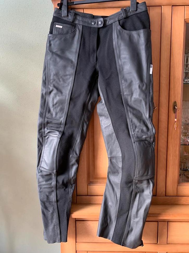 Leren dames motorbroek Richa, Motoren, Kleding | Motorkleding, Broek | leer, Dames, Tweedehands, Ophalen of Verzenden