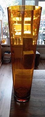 Grote glazen vaas 70 cm hoog, Huis en Inrichting, Woonaccessoires | Vazen, Overige kleuren, 50 tot 75 cm, Ophalen of Verzenden