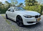 BMW 3 Serie 2.0IX 320i 135KW Aut8 (f30) 2012 Wit, Achterwielaandrijving, 74 €/maand, 4 cilinders, Wit