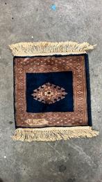 Perzisch tapijt klein blauw-bruin 30x30cm, Huis en Inrichting, Stoffering | Tapijten en Kleden, Minder dan 50 cm, Gebruikt, Bruin