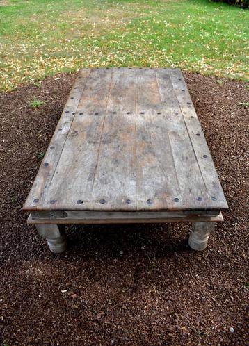 Massief houten salon tafel - Indiaas hout Oosters antiek beschikbaar voor biedingen