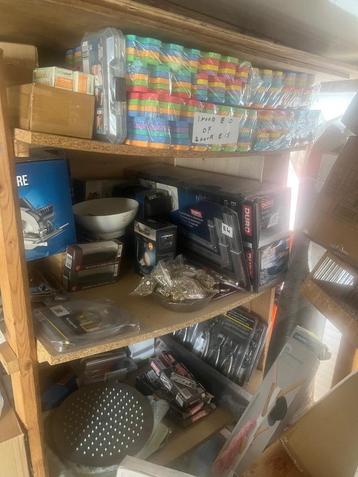 Diverse Rommelmarktspullen tekoop.  beschikbaar voor biedingen