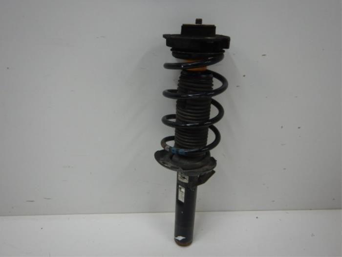 VW Touran 1T0 Veerpoot Links-Rechts -voor, Auto-onderdelen, Overige Auto-onderdelen, Gebruikt, Ophalen