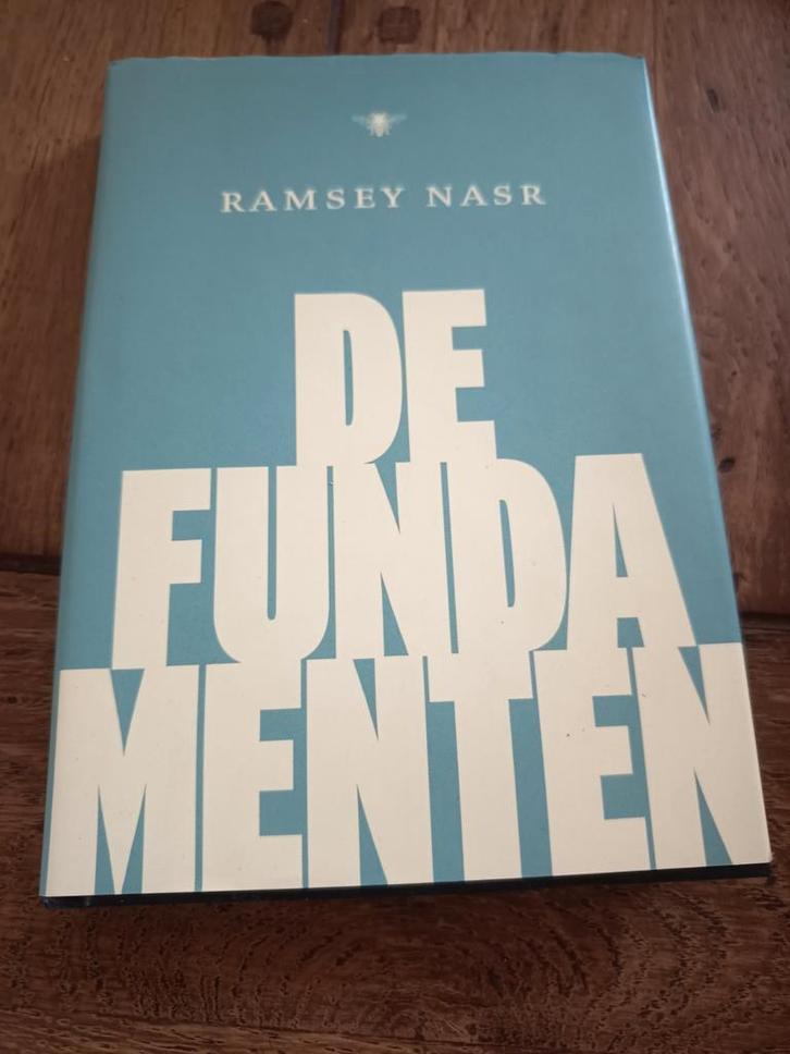 Ramsey Nasr - De fundamenten, Boeken, Literatuur, Zo goed als nieuw, Nederland, Ophalen of Verzenden
