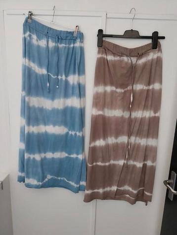 2 leuke lange katoenen rokken, blauw/ wit, bruin/ crème beschikbaar voor biedingen